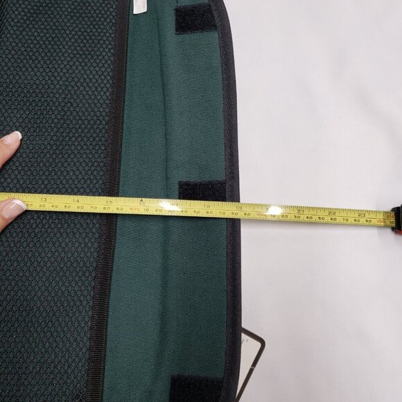 New Geoffrey Beene Green Travel Toiletries Fold Up Bag - Picture 9 of 11